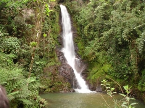 Turismo cachoeira-dos-perobas
